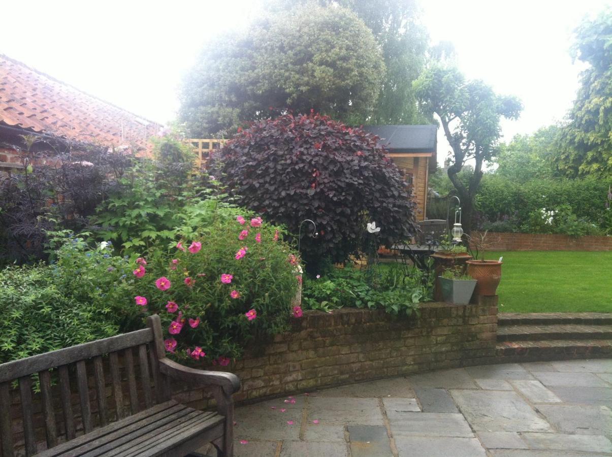 The Old Manse B&B Bures Экстерьер фото